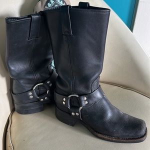Frye 12R Harness Boots Women’s Size 7.5